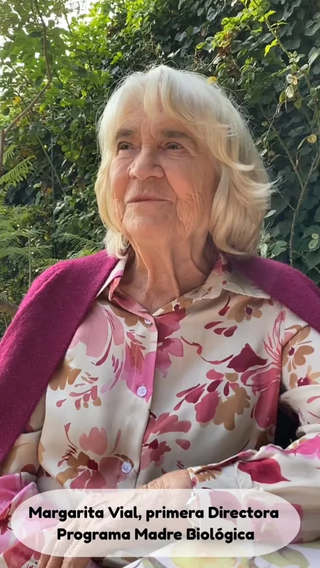 Desde esa invitación que le hiciera su amiga Delia Moreno para unirse a la Fundación Chilena de la Adopción, han pasado ya 40 años. 
Las vivencias, anécdotas y desafíos que Margarita Vial debió enfrentar en los procesos de atención a madres biológicas y  adopción de entonces, fueron innumerables. Como innumerables también las satisfacciones al poder brindar a cada niño una familia.
¡Gracias por tanto a una de nuestras fundadoras históricas! 
❤️❤️❤️
#adopcion 
#somosfadop 
#derechosdelniño 
#derechoavivirenfamilia 
#fadop40años